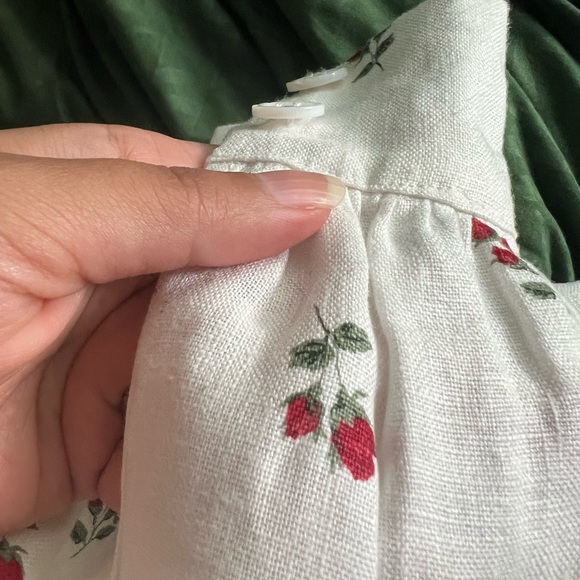 REFORMATION Linen Floral Print Crop Top Size: S | US 4 Smocked, Pinto - Picture 9 of 11